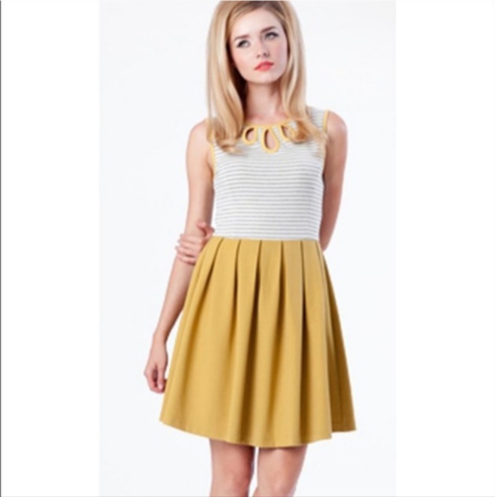 Dear Creatures Modcloth Gray Gold Retro Knit Dress
